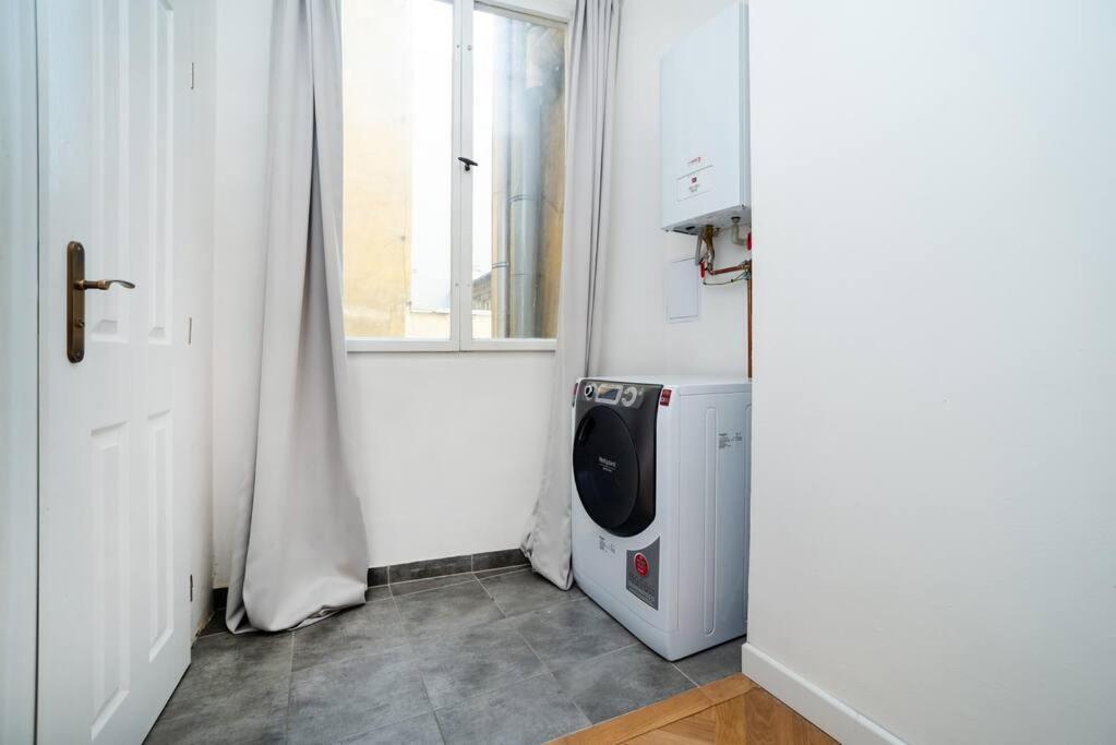 Bright, Spacious Apartment In The Historic Centre 布拉格 外观 照片